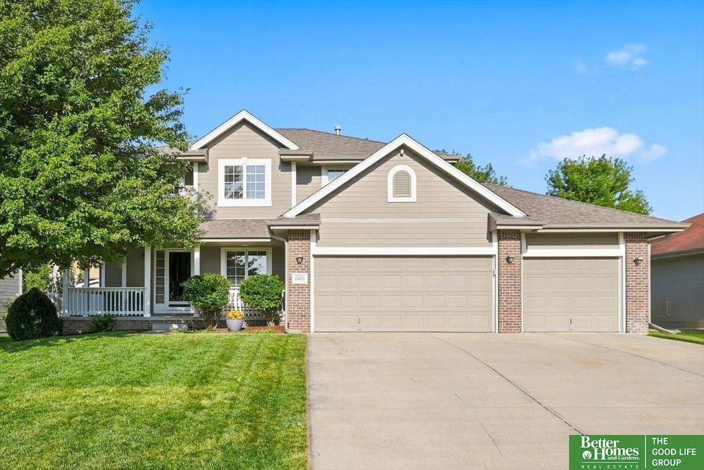 10611 S 211th Street, Gretna