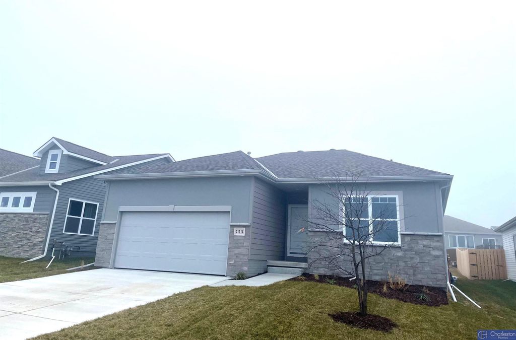 20926 Sedona Street, Gretna