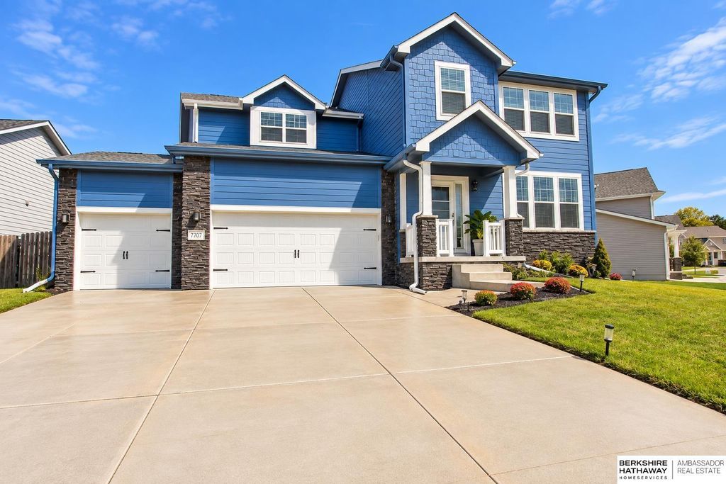 7707 N 173 Street, Bennington