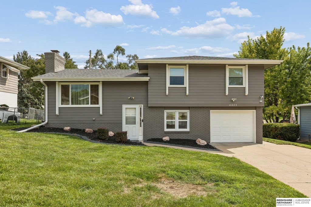 4485 Hillsdale Avenue, Omaha