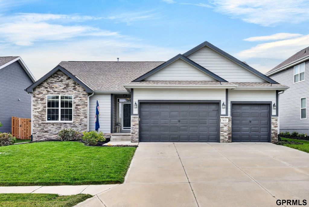 7810 S 184th Avenue, Omaha