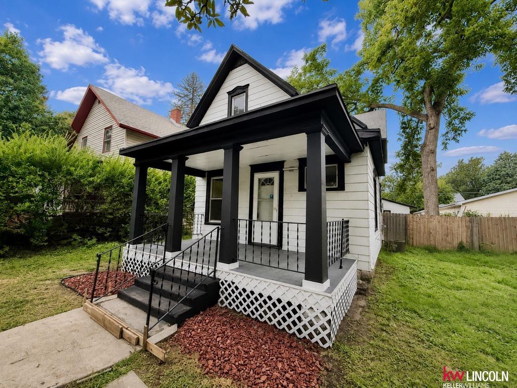 241 S 30th Street, Lincoln