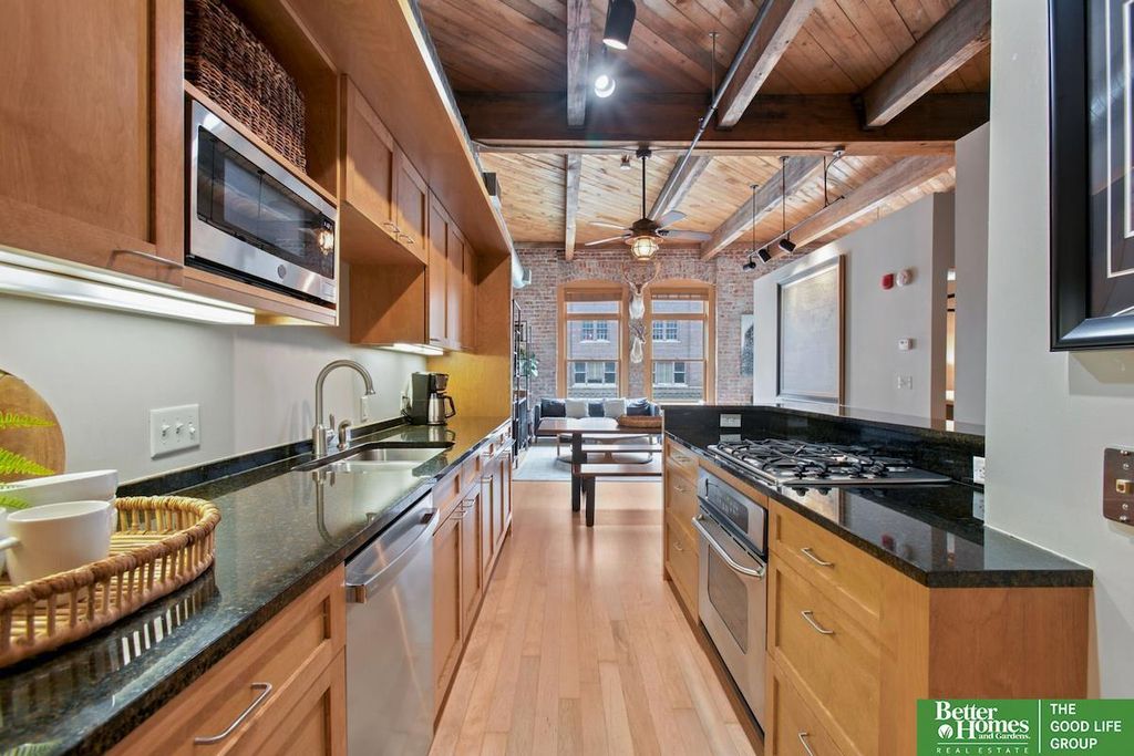 105 S 9th Street, Unit 413, Omaha