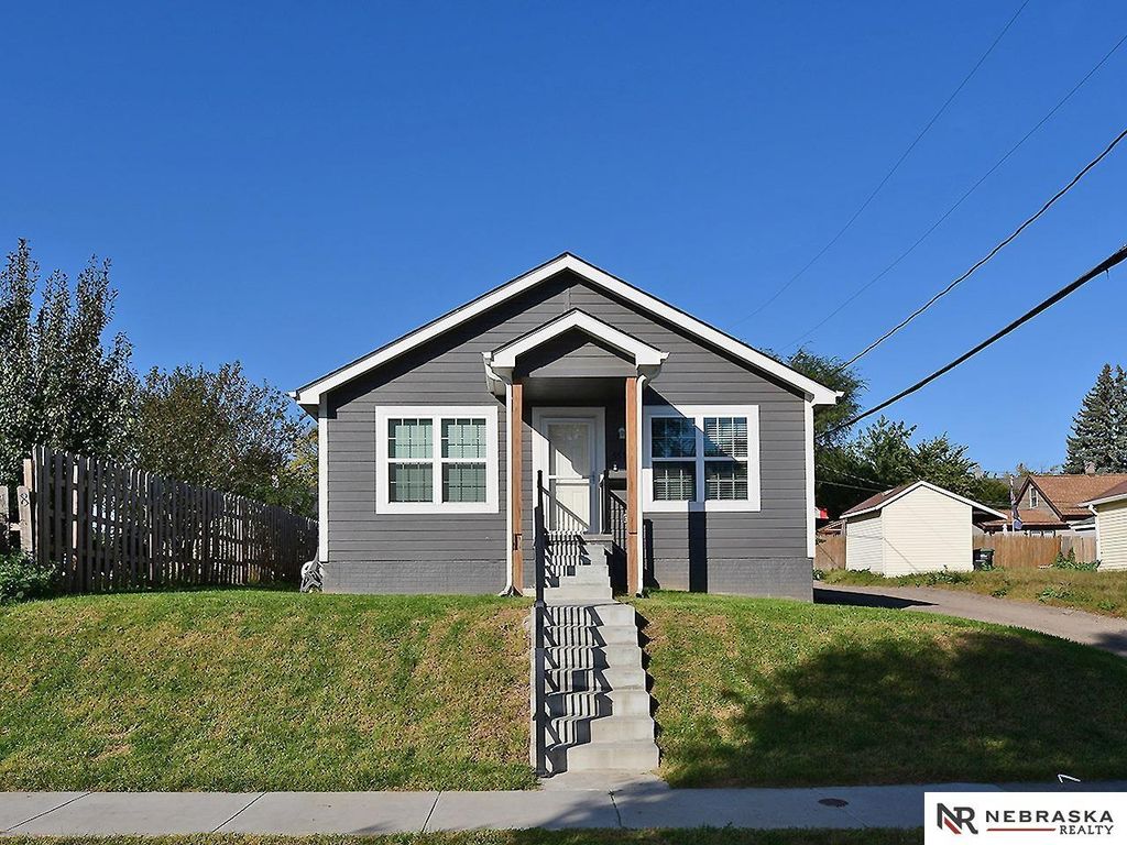 5514 S 31st Street, Omaha