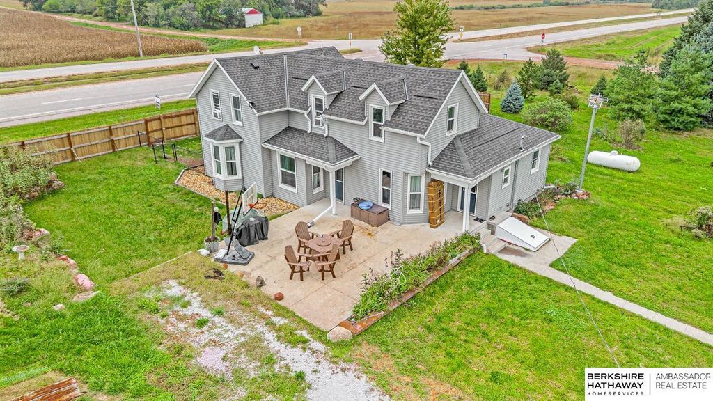 598 County Road 18, Ceresco