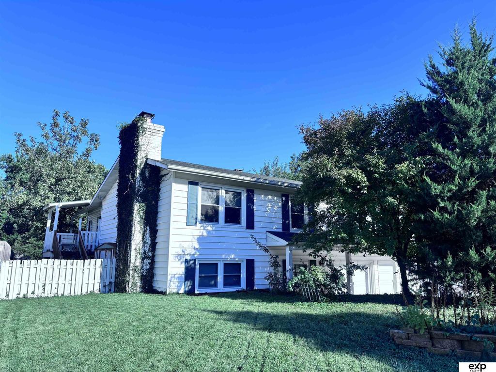 4105 N 101st Street, Omaha