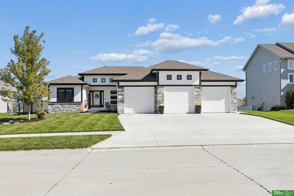 12619 S 78th Avenue, Papillion