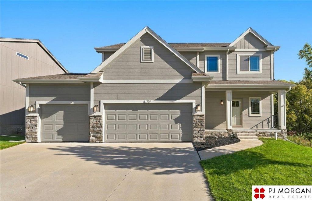 1704 Pilgrim Drive, Bellevue