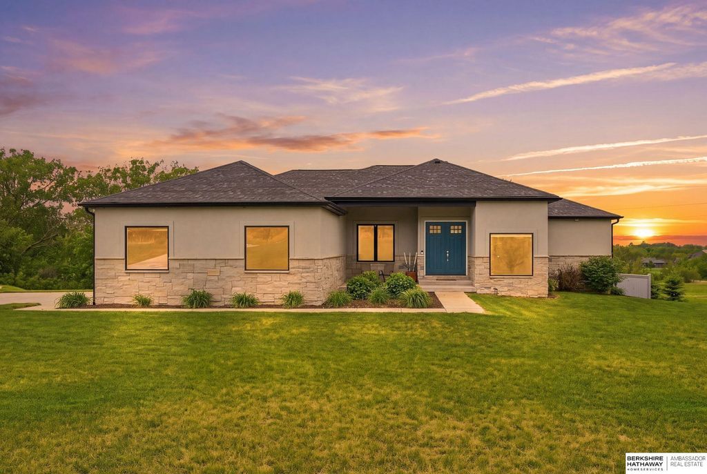 15933 S 60th Street, Roca