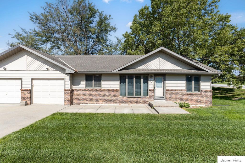 1011 N 23 Avenue, Blair