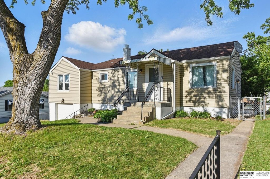 2311 N 71st Street, Omaha