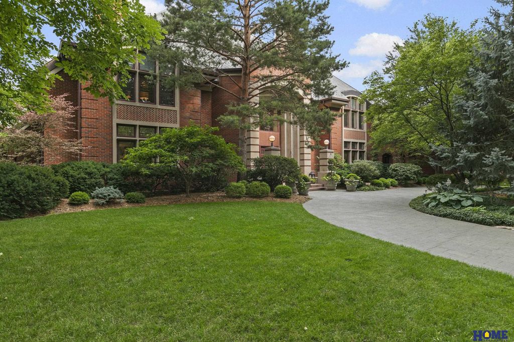 2417 Ridge Road, Lincoln