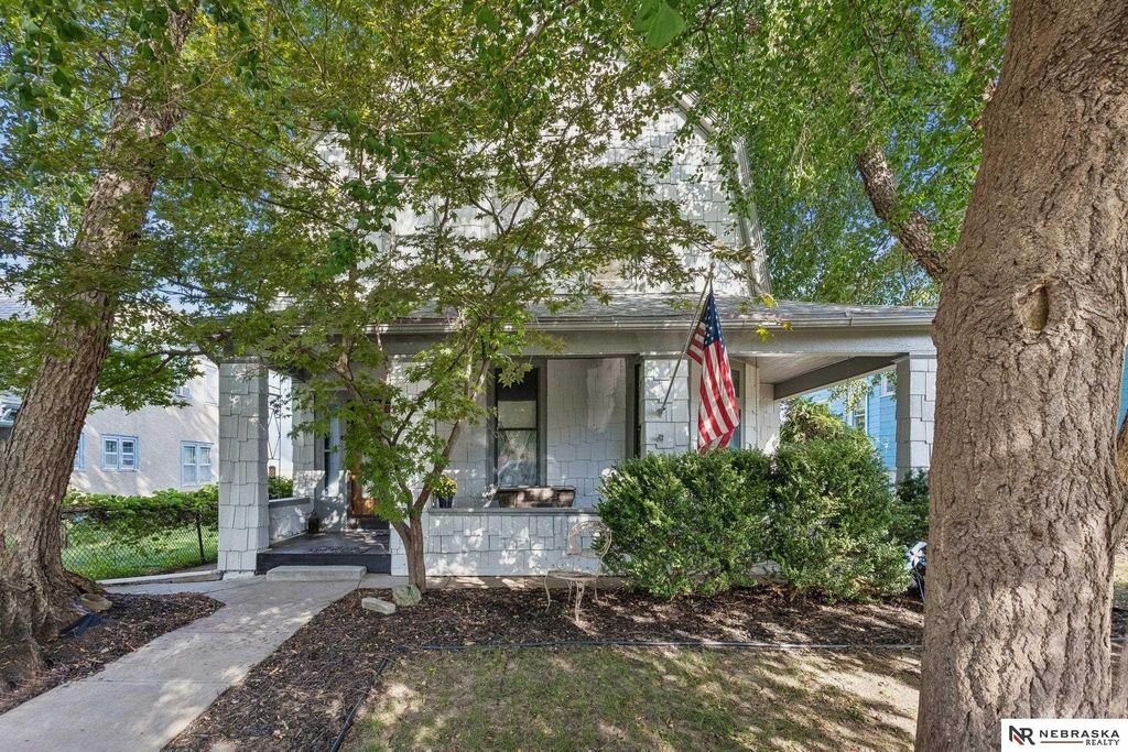 1019 S 30th Avenue, Omaha