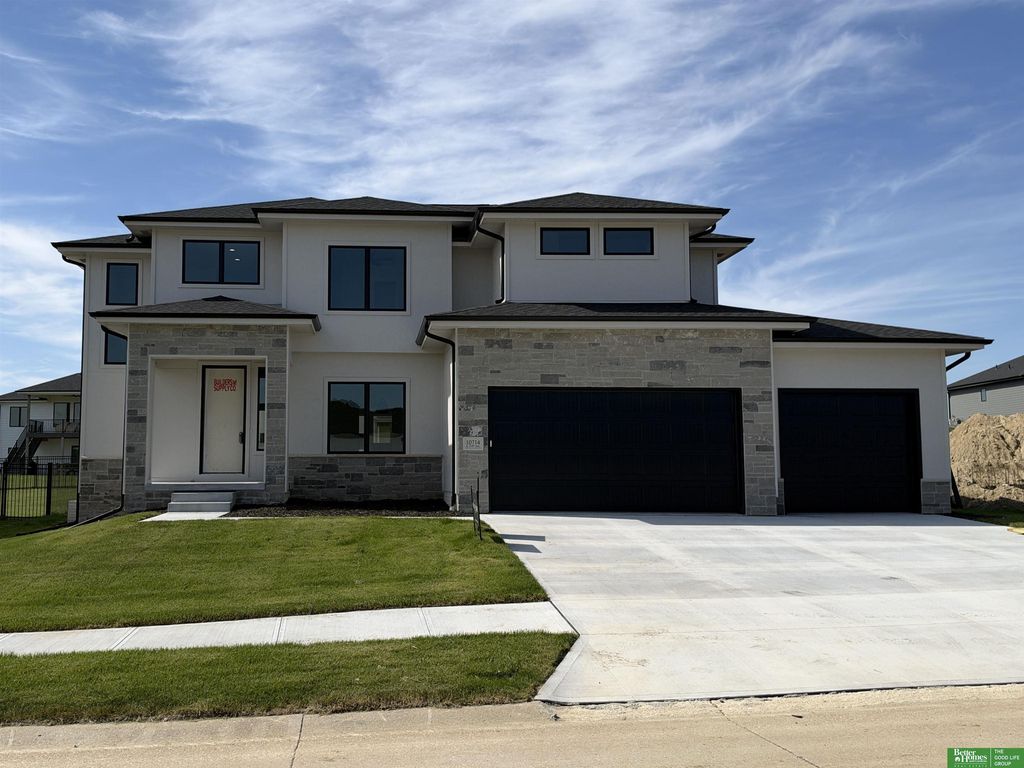 10714 S 219th Avenue, Gretna