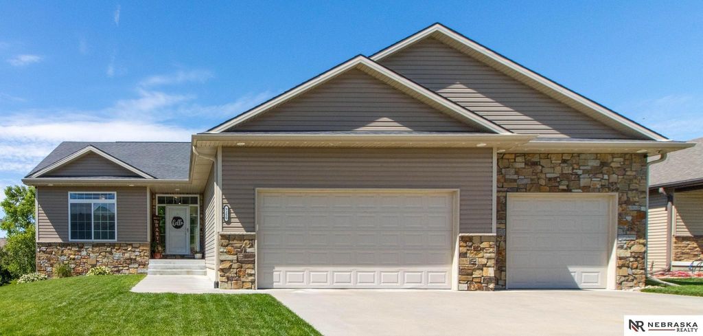 9250 Eagleton Lane, Lincoln