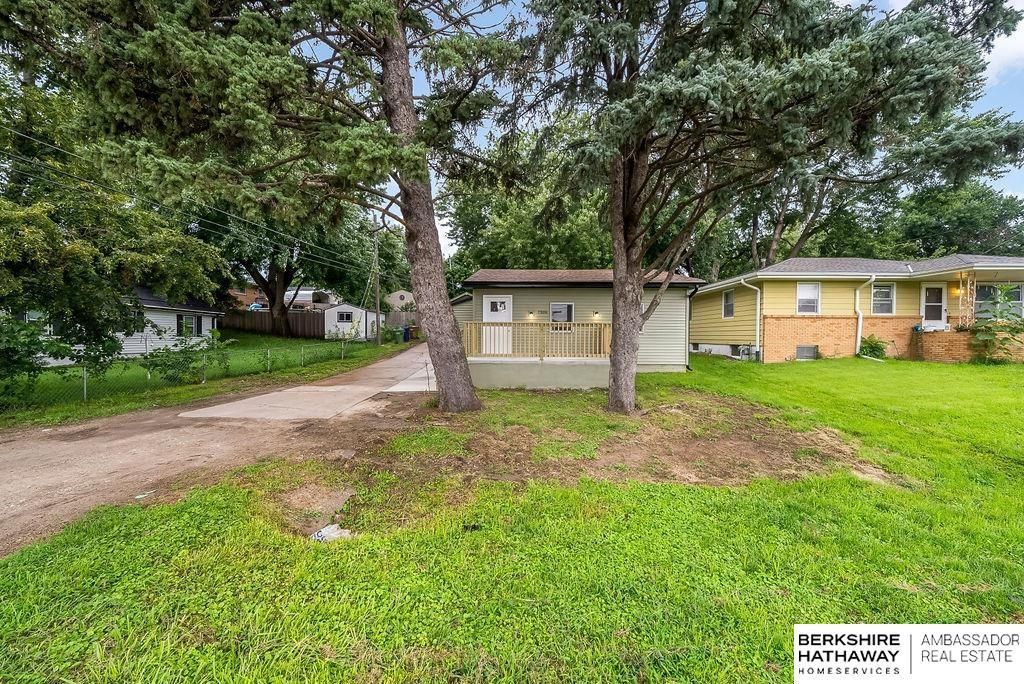 7306 S 28th Street, Bellevue