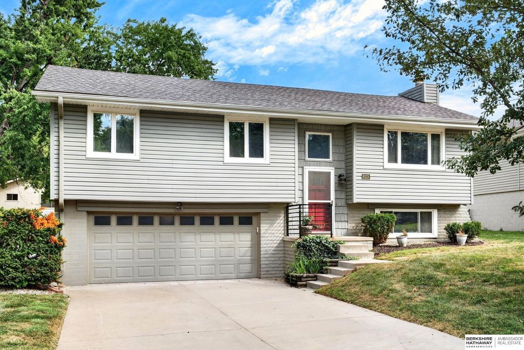 6523 S 137 Circle, Omaha