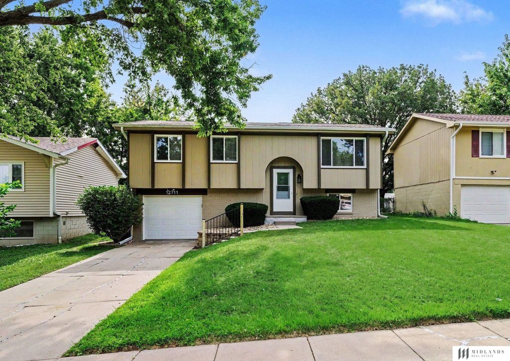 12711 Larimore Avenue, Omaha