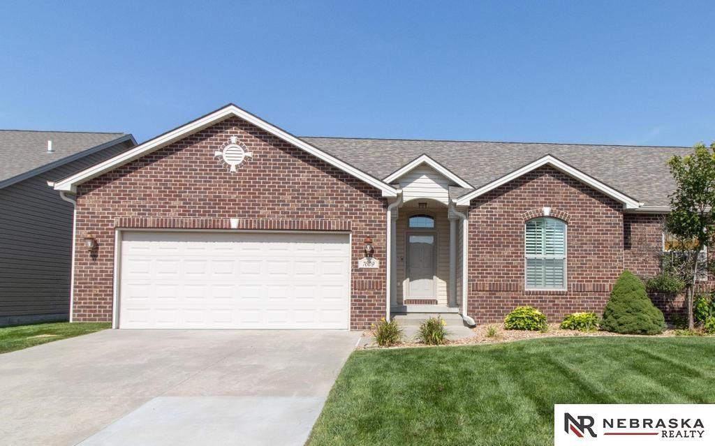 7609 Kentwell Lane, Lincoln