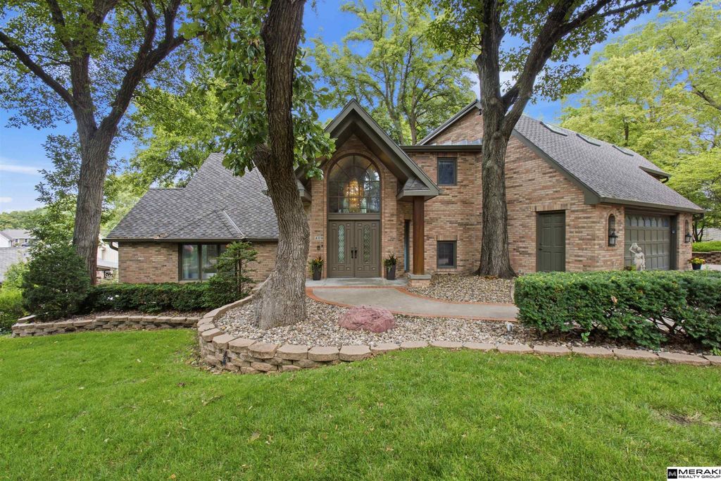409 Martin Drive, Bellevue