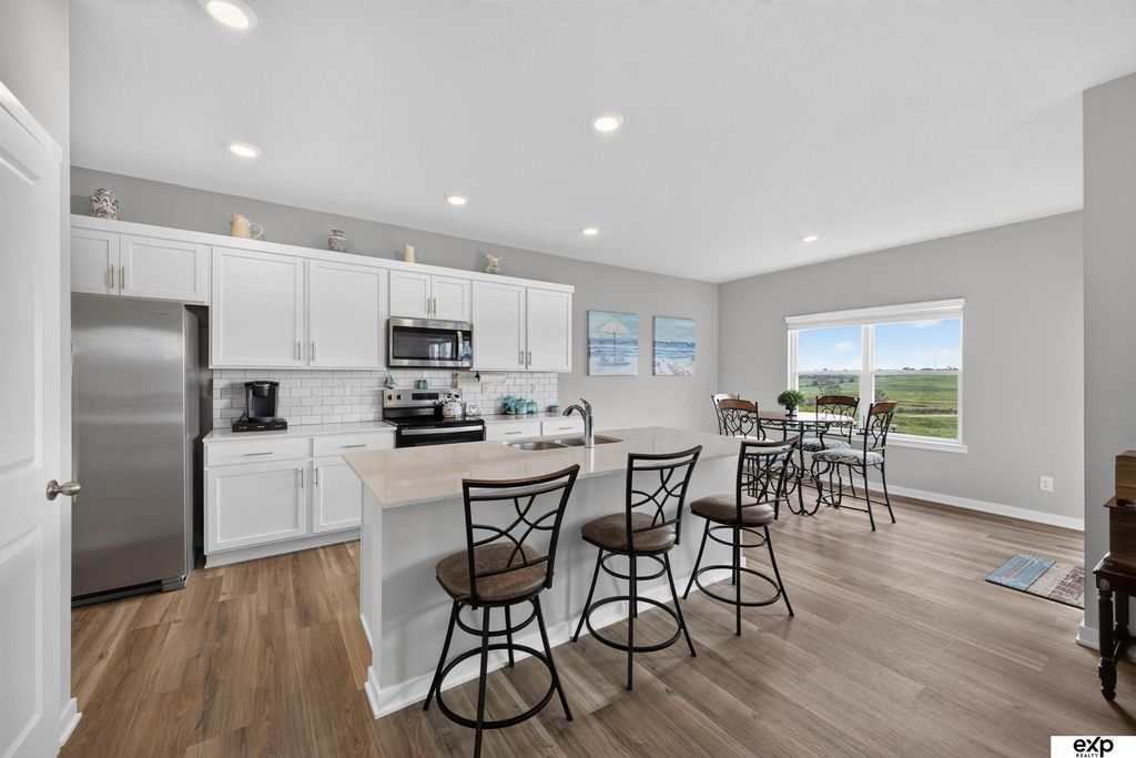 17675 Rose Lane Road, Omaha