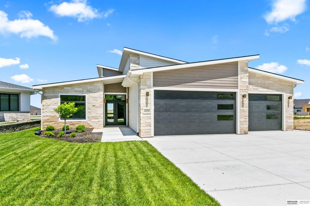 6026 N 280th Circle, Valley