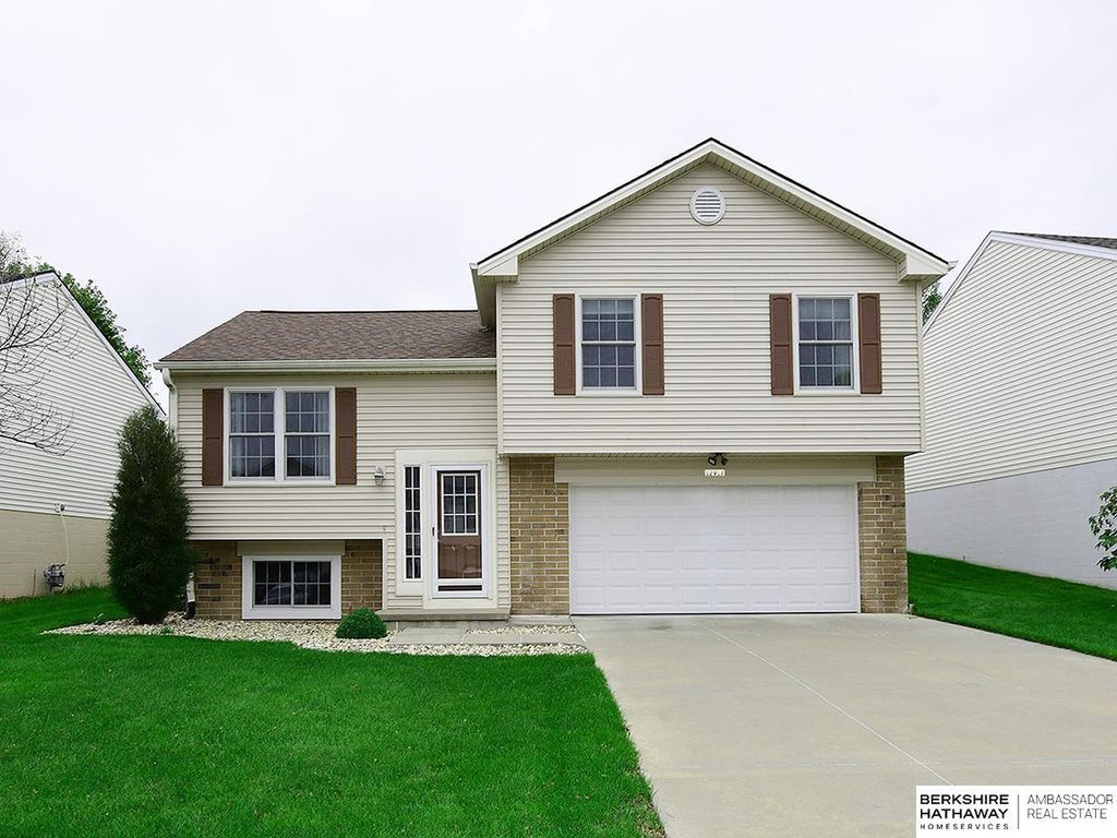 12917 Curtis Avenue, Omaha