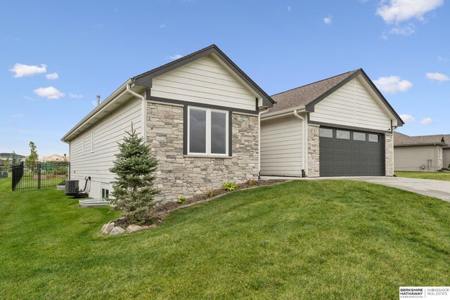 Photo of Listing #22605992