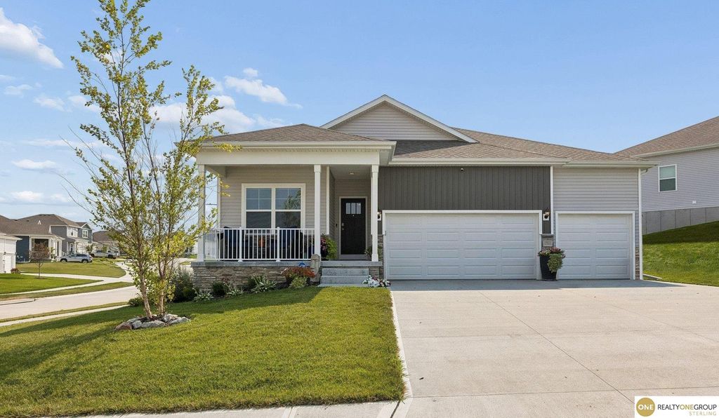 17511 Virginia Street, Omaha