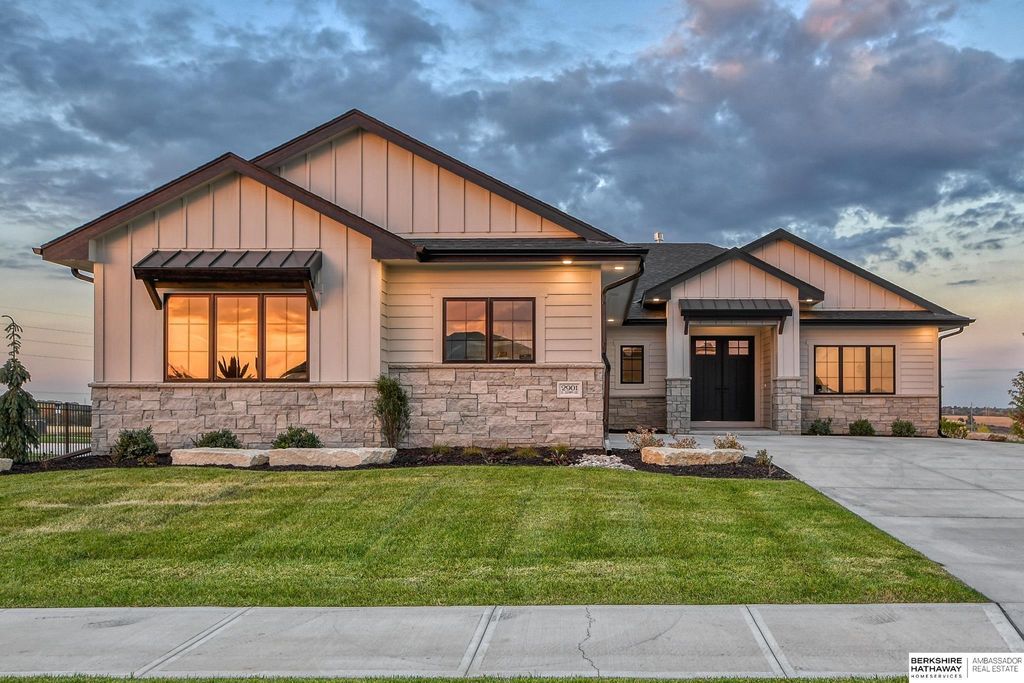 3020 S 209th Court, Elkhorn