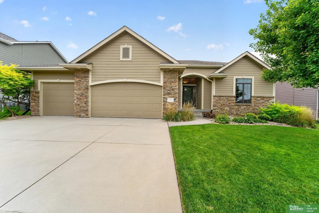 17209 Chutney Drive, Omaha