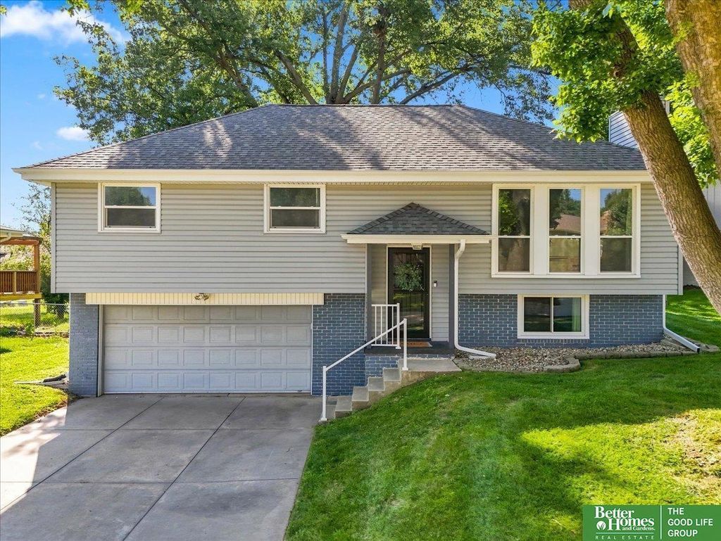 2724 N 125th Circle, Omaha
