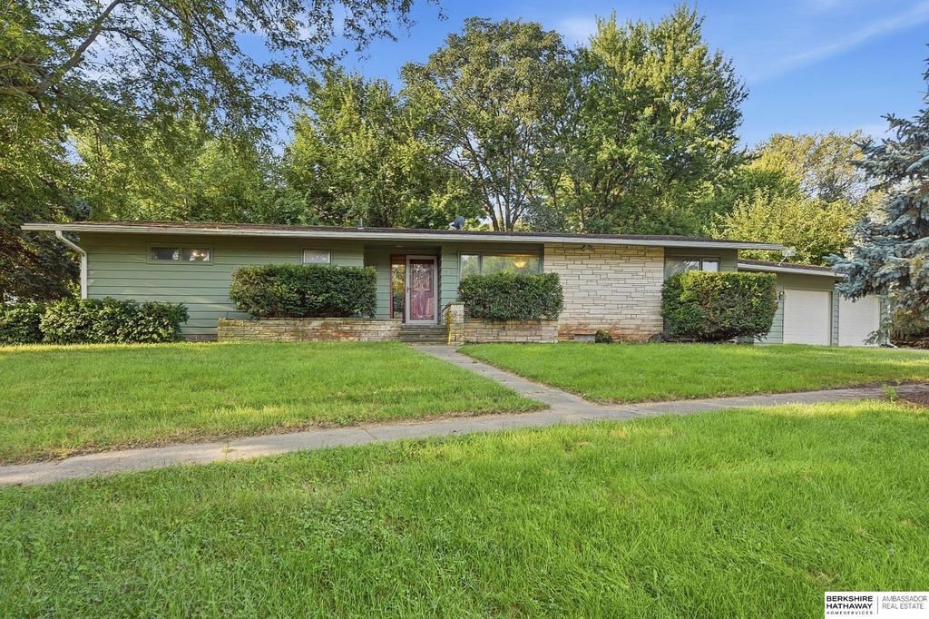 401 W Oak Street, Hooper