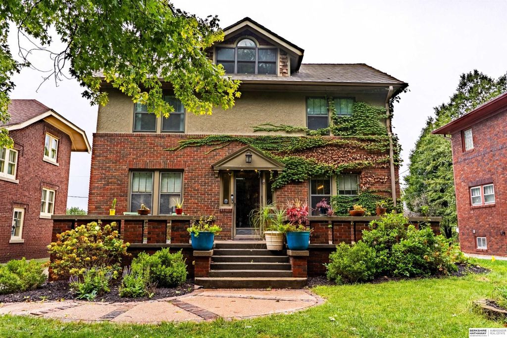 2328 N 50th Avenue, Omaha