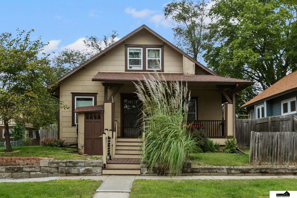 1400 Plum Street, Lincoln