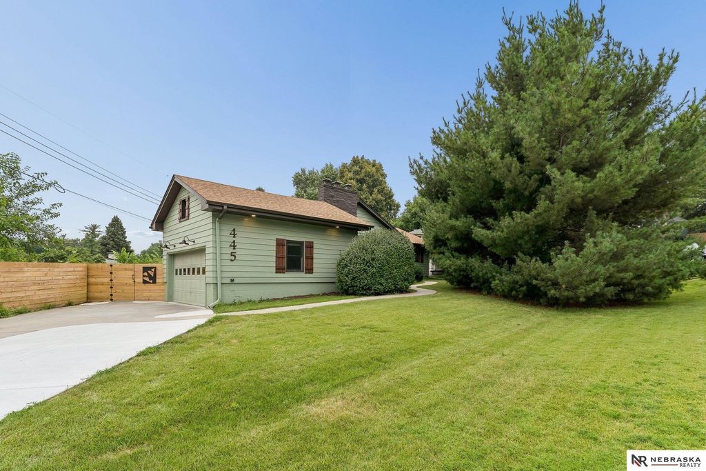 445 S 85th Street, Omaha
