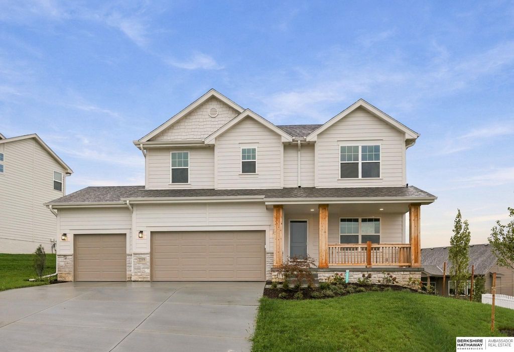 10906 Superior Drive, Papillion