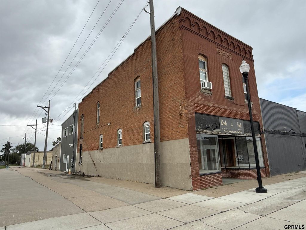 632 Main Street, North Bend