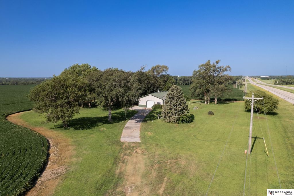 691 N 12th Road, Palmyra