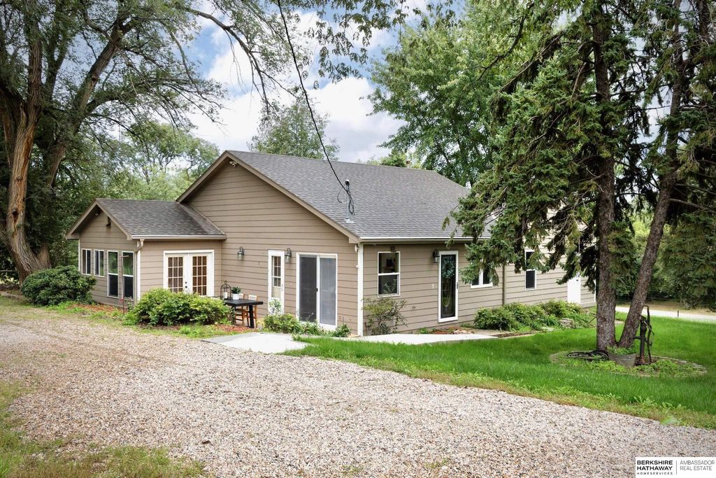 702 County Road K, Yutan