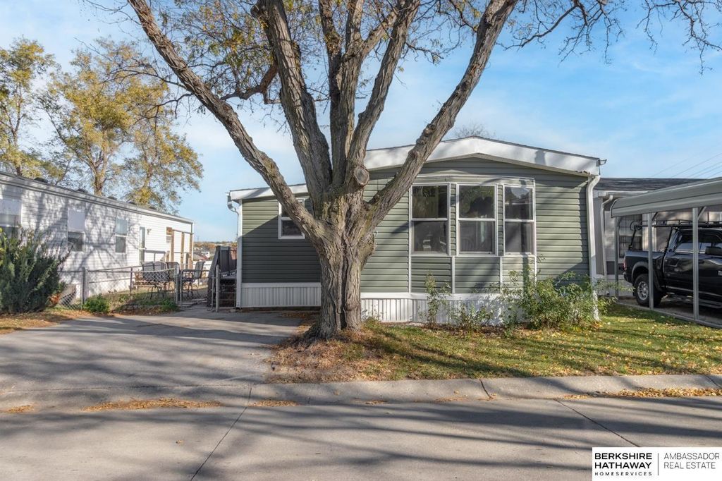 4067 S 150 Plaza, Unit 243, Omaha