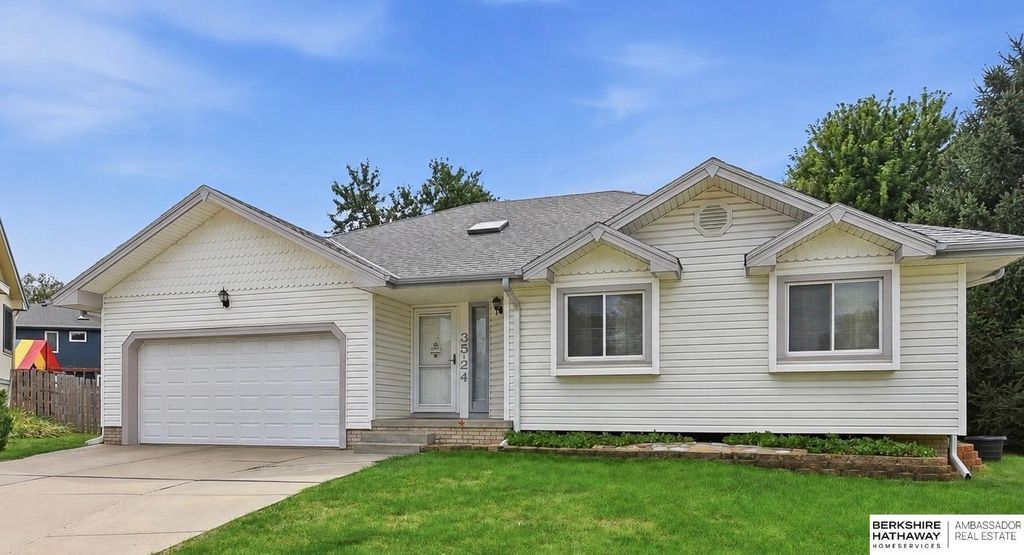 3524 N 151st Circle, Omaha
