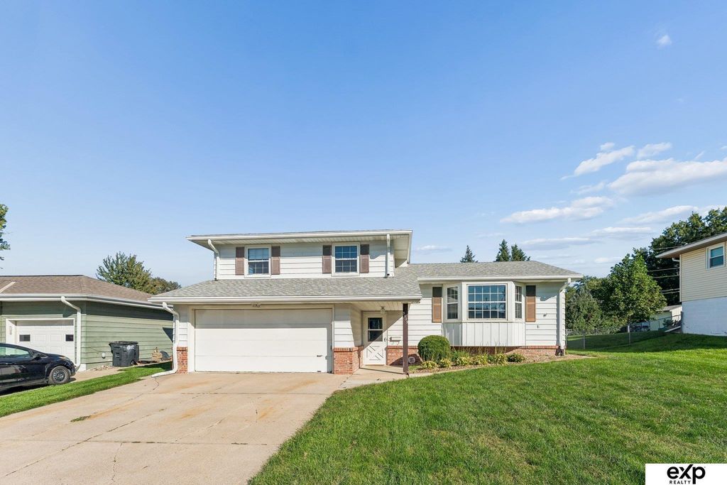 5429 S 94th Street, Omaha