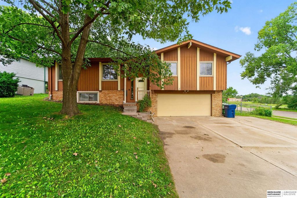2106 Coventry Drive, Bellevue