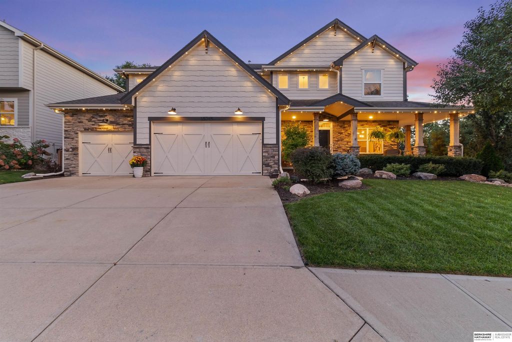 23713 Berry Street, Elkhorn