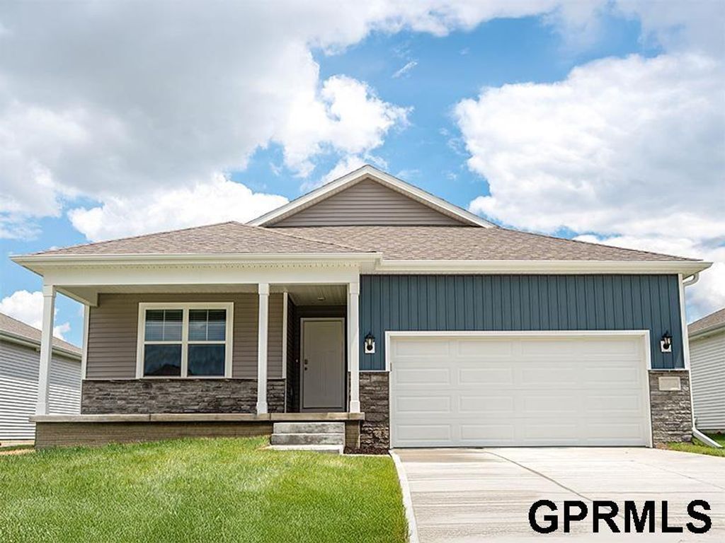 13267 S 66th Avenue, Papillion