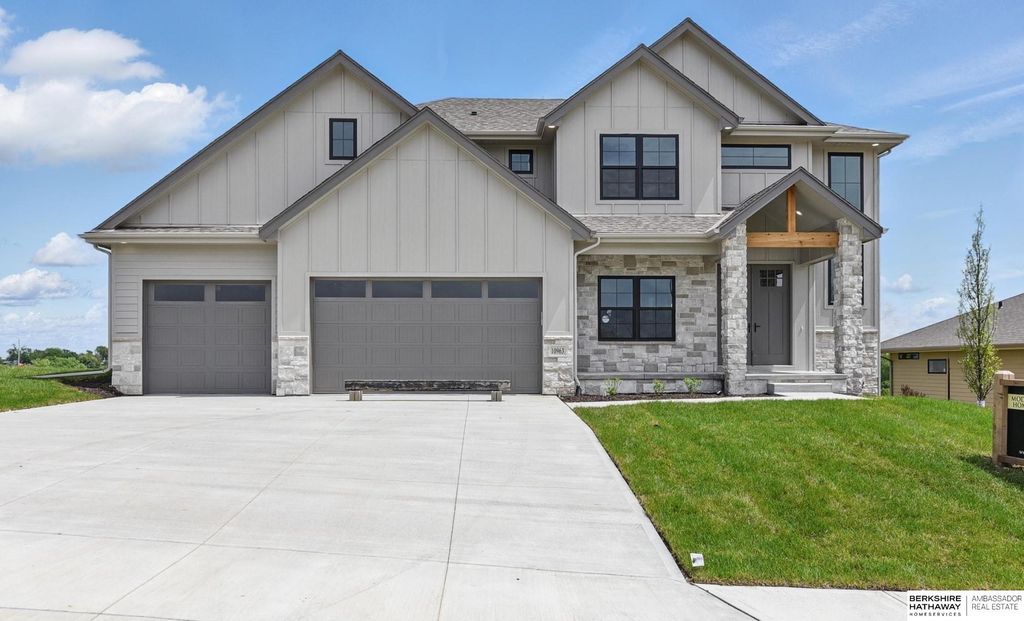 10963 S 102nd Street, Papillion