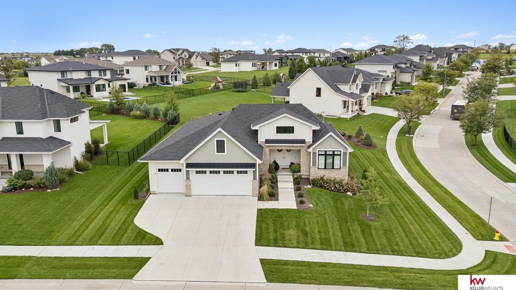 21173 C Street, Elkhorn