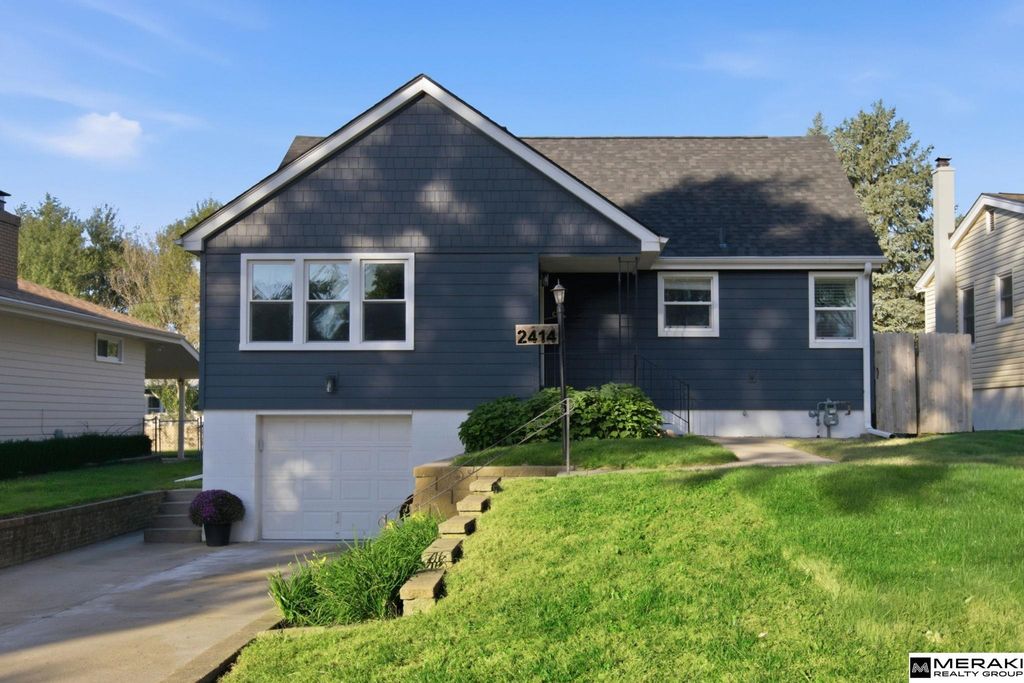 2414 S 49th Avenue, Omaha