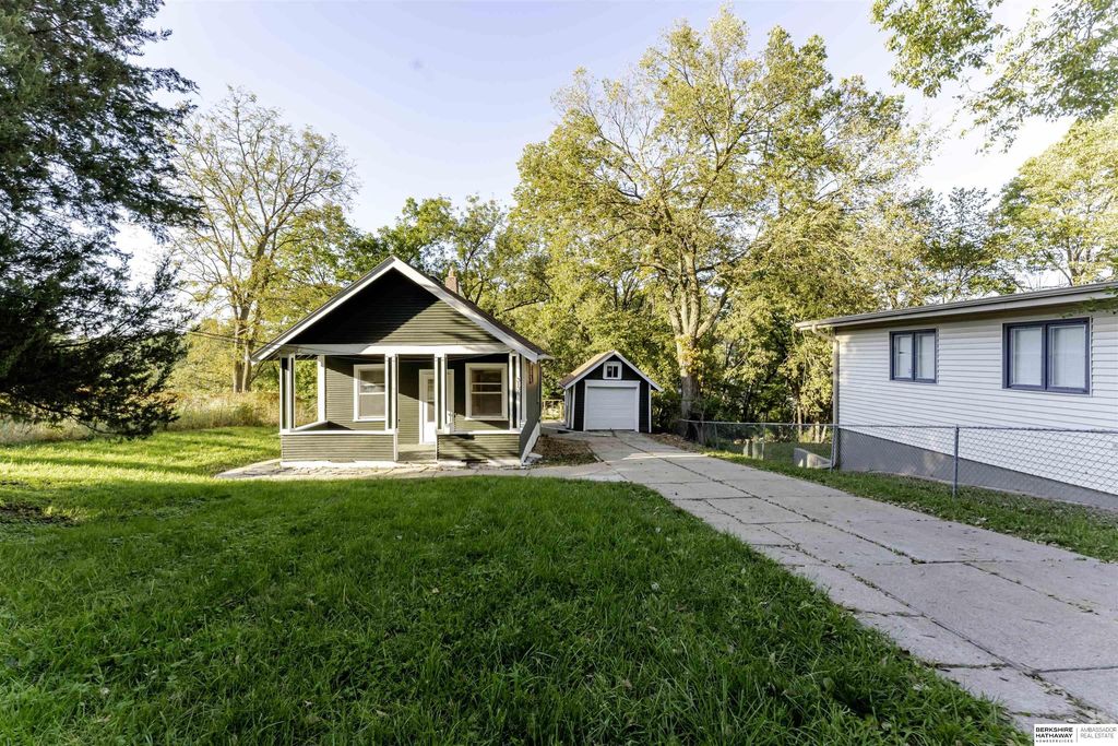 3138 Weber Circle, Omaha